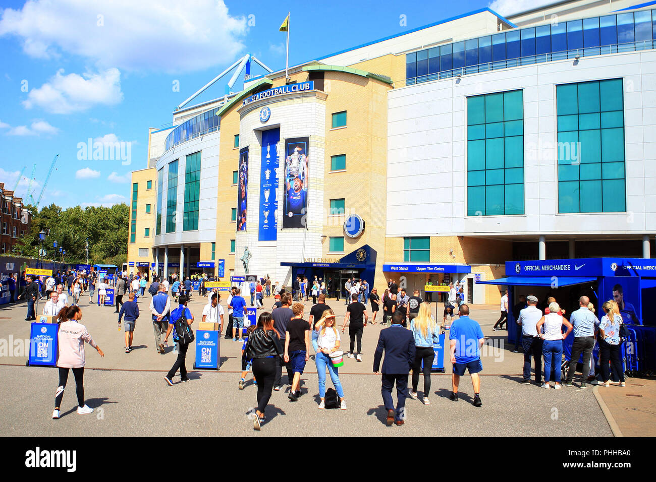 Stamford Bridge Stadium in Chelsea, London, UK Editorial Stock Photo -  Image of shirt, great: 219880443