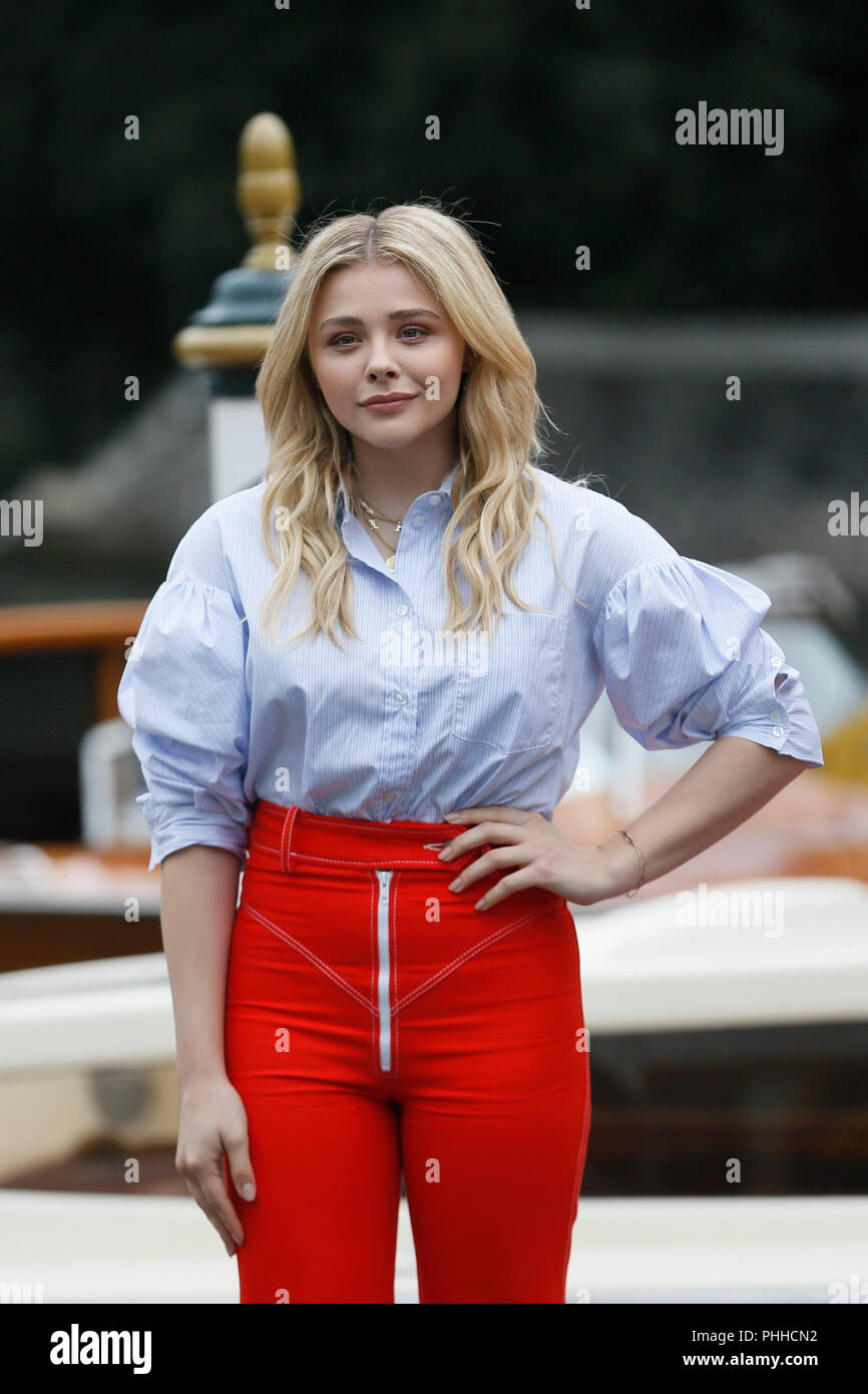 chloe moretz Chloe moretz 2018 hi-res stock photography and images - Alamy