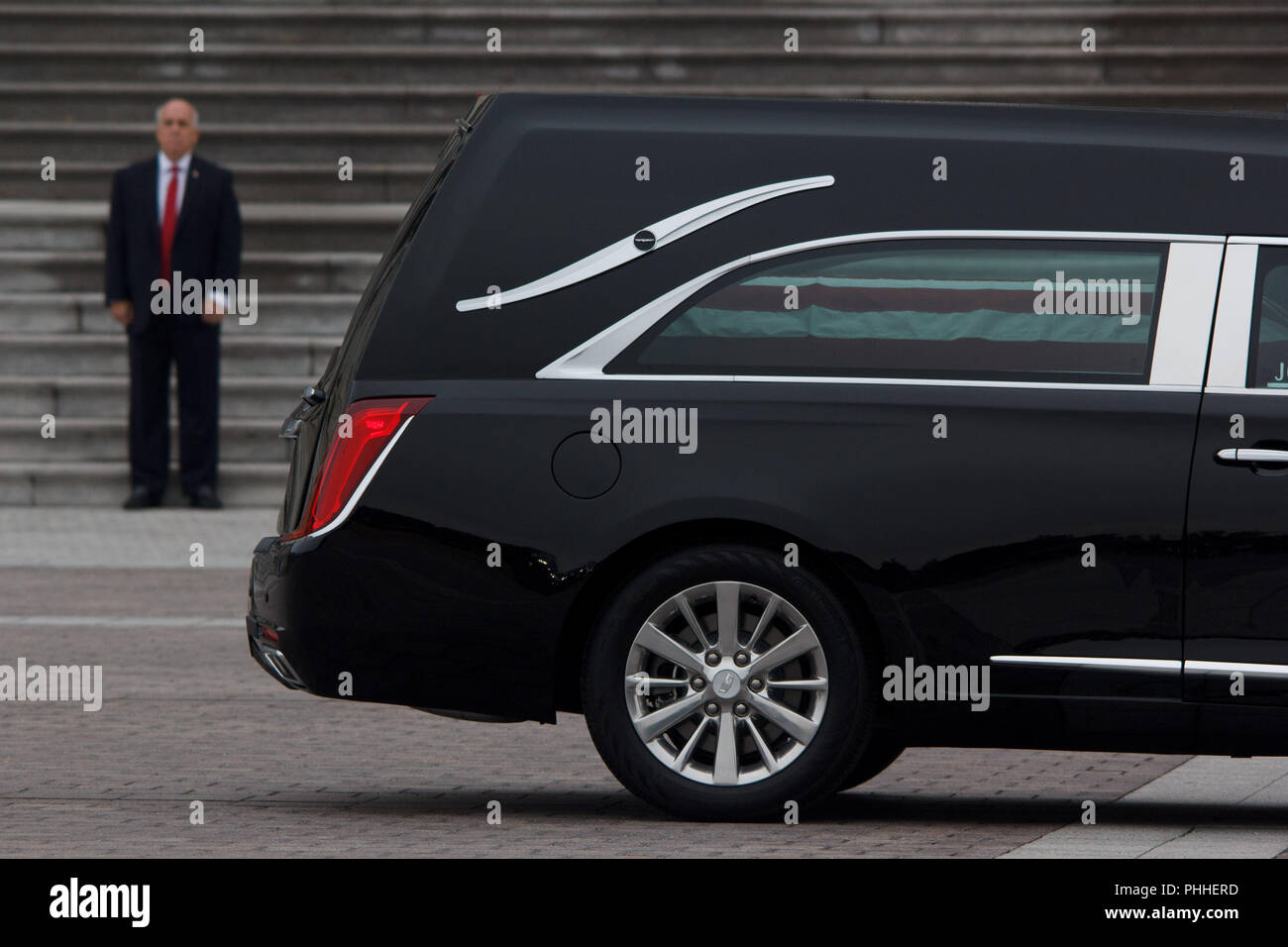 September 1, 2018 - Washington, DC, USA - The casket of Senator John McCain is seen departing the Capitol en route to a memorial service at the National Cathedral. (Credit Image: © Michael Candelori/ZUMA Wire) Stock Photo