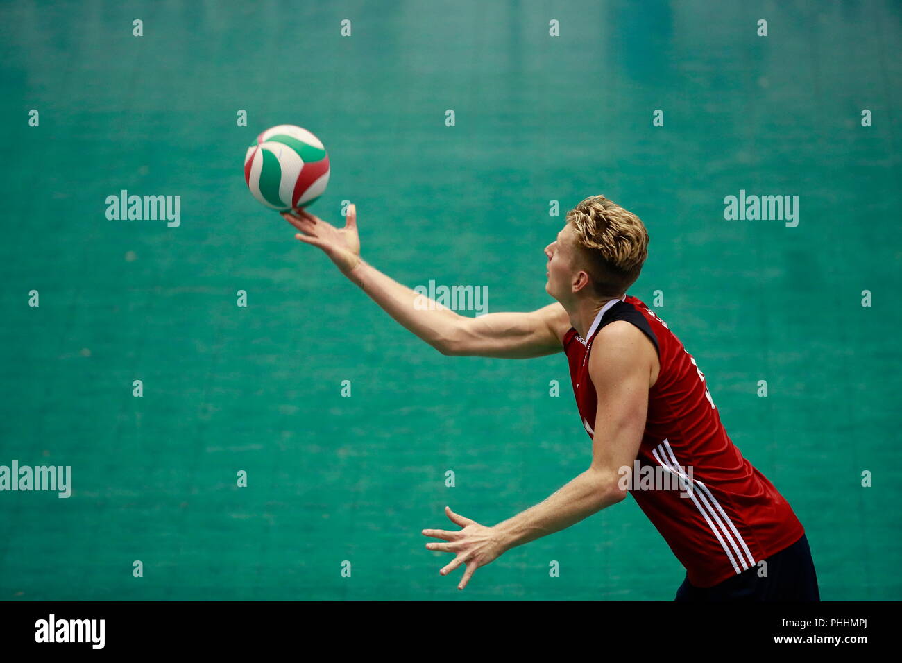 US James Shaw in action against Chile during the Men's Volleyball  Panamerican Cup qualifier for the Lima 2019 Panamerican Games, in Cordoba,  Mexico, 01 September 2018. EFE/Jose Mendez Stock Photo - Alamy
