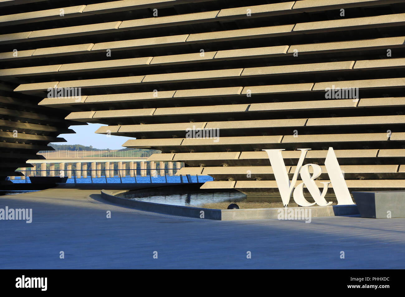 Kengo Kuma's new V&A Dundee, on the Riverside Esplanade as part of the city's waterfront regeneration, in Scotland, UK Stock Photo