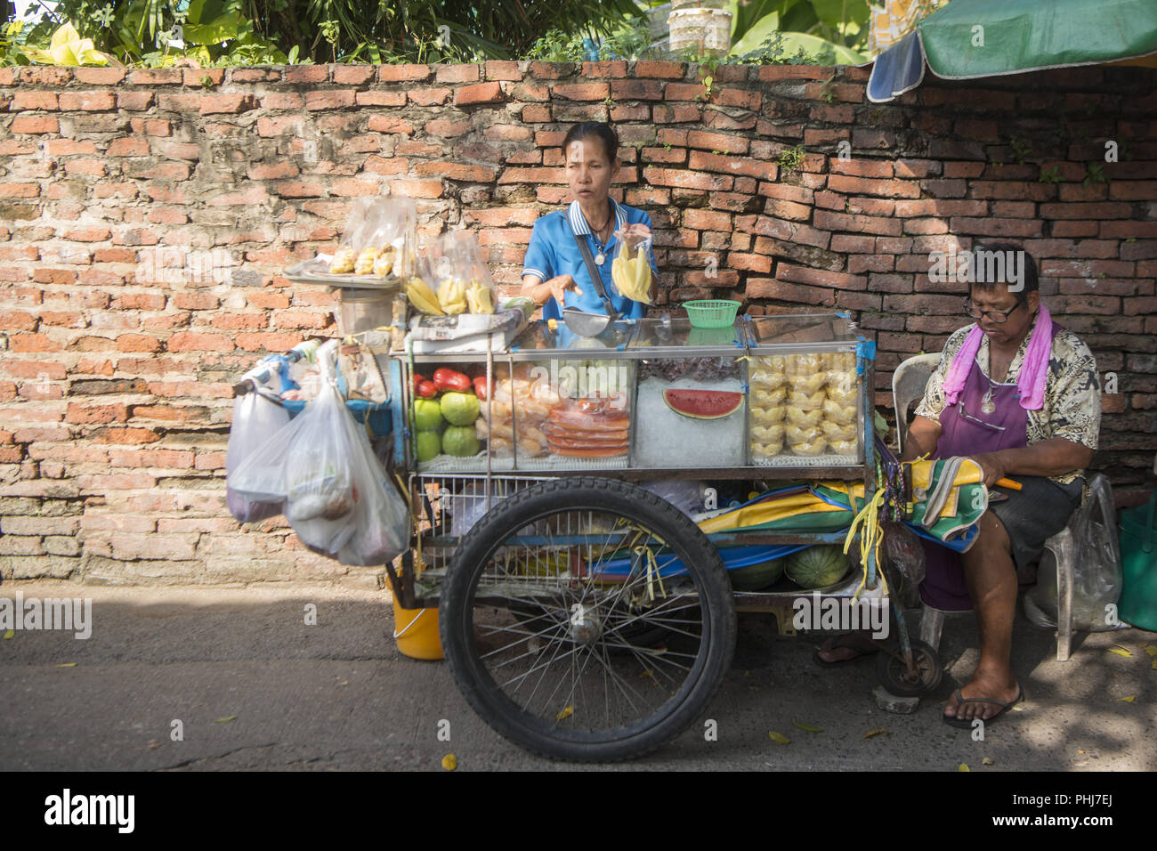 THAILAND BANGKOK CHAO PHRAYA THONBURI MARKET Stock Photo