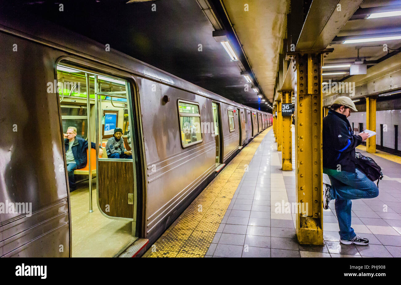 36th street subway station hires stock photography and images Alamy