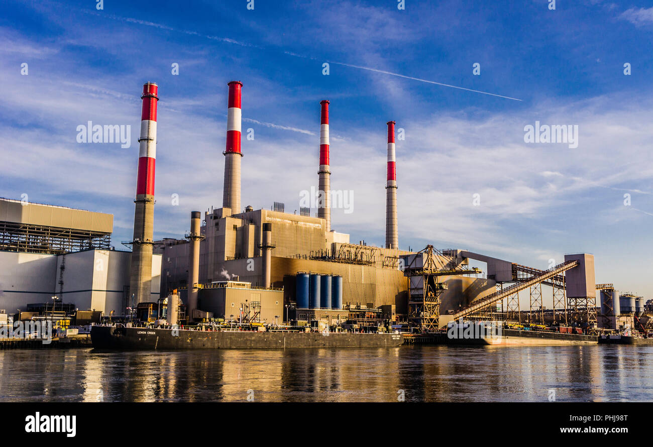 Ravenswood Power Plant Long Island City Queens New York, New York, USA