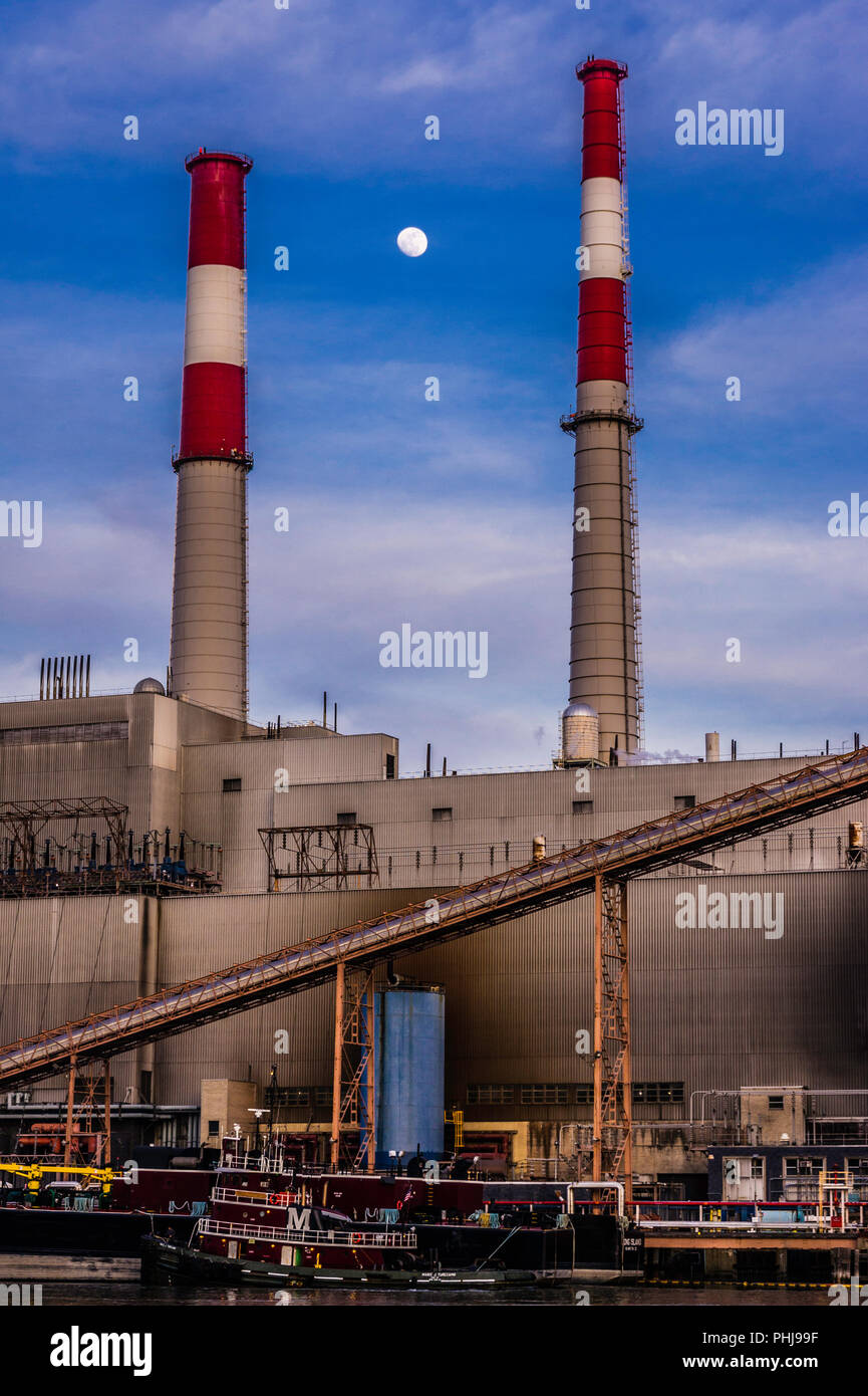 Ravenswood Power Plant Long Island City Queens New York, New York, USA