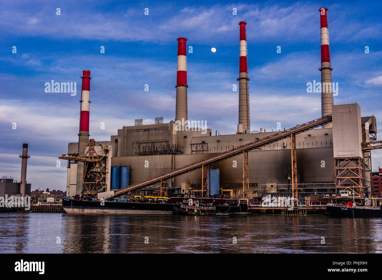 Ravenswood Power Plant Long Island City Queens New York, New York, USA