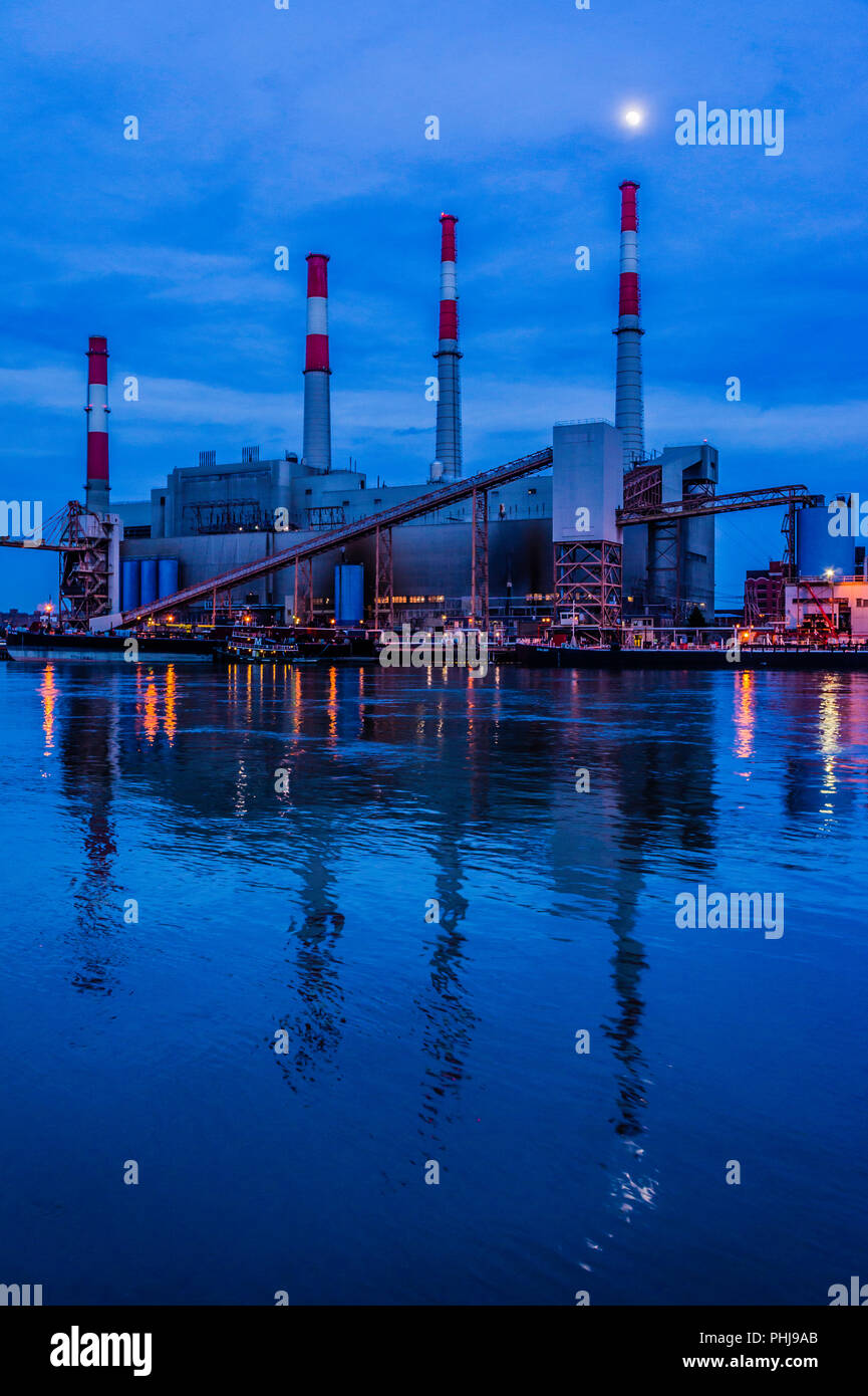 Ravenswood Power Plant Long Island City Queens New York, New York, USA Stock Photo Alamy