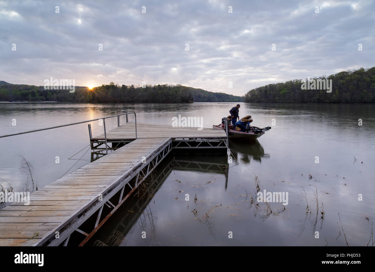 Wahoo Creek Park is a recreation area on the north end of Lake Lanier 