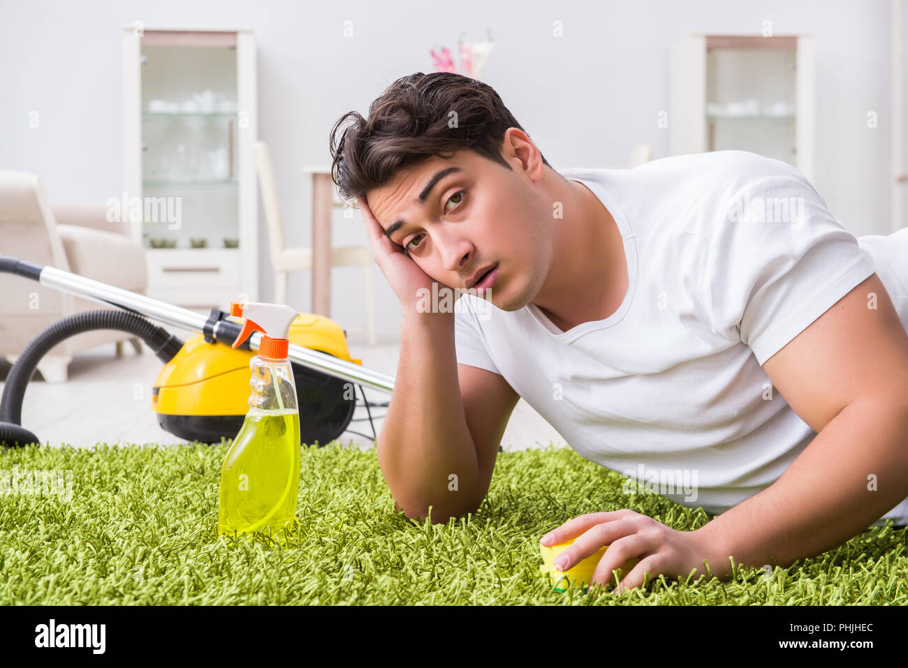Vacuuming litter hires stock photography and images Alamy