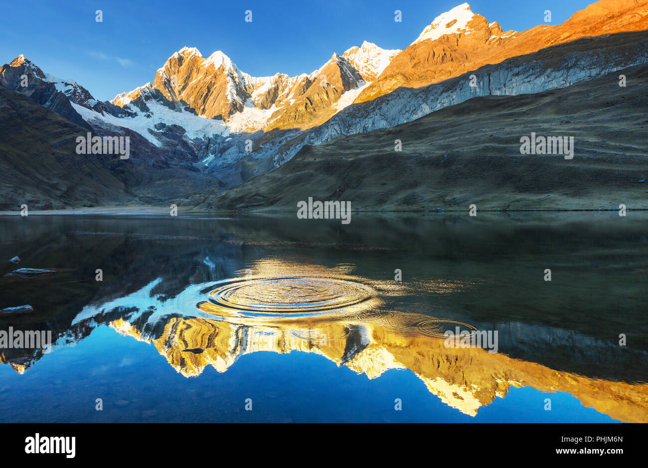 Cordillera de huayhuash hires stock photography and images Alamy