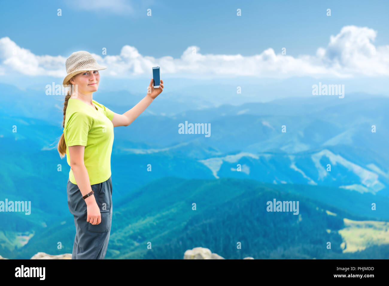 Selfie woman mountain hi-res stock photography and images - Alamy