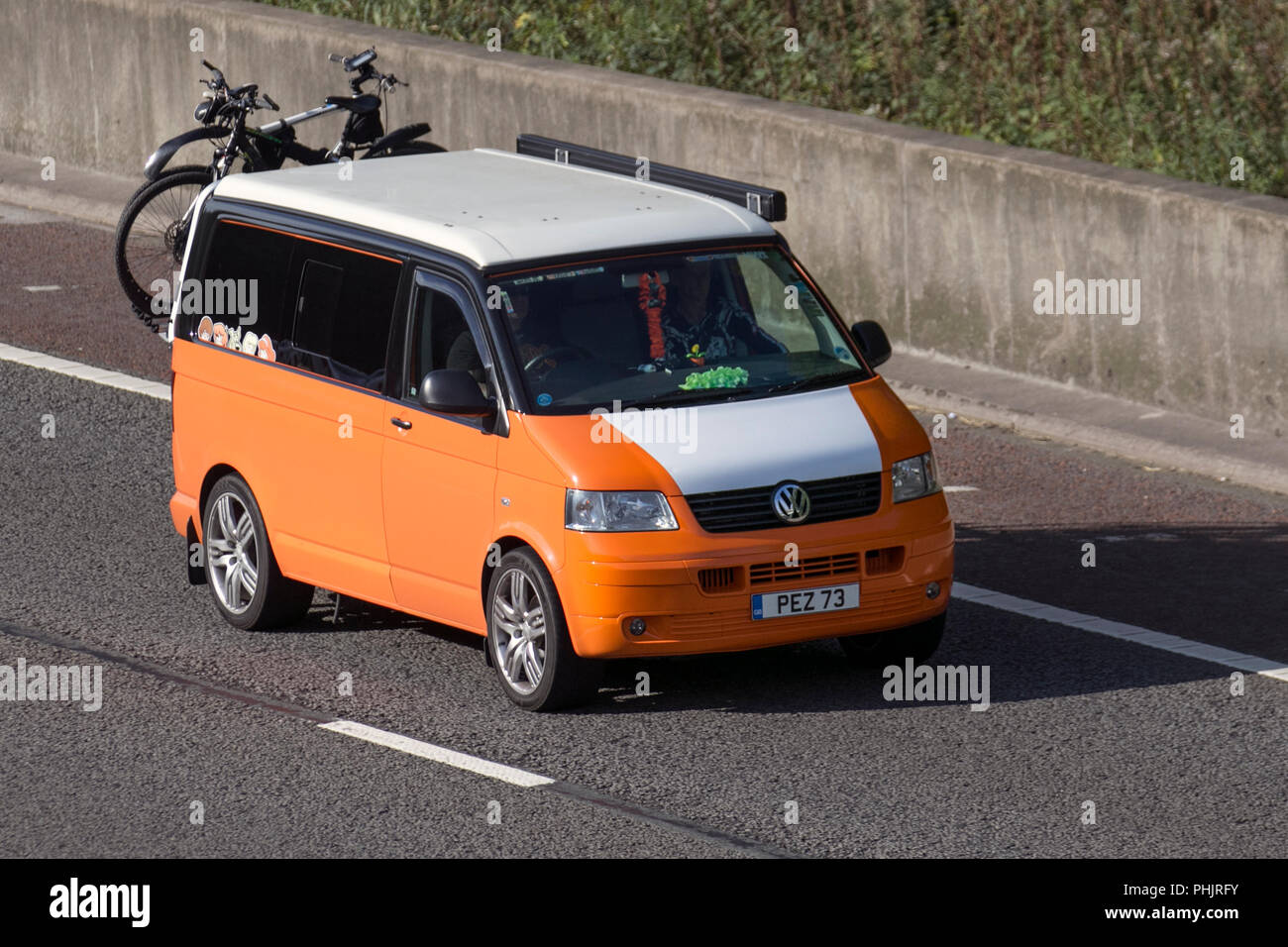 Orange 2007 Volkswagen 1896cc diesel motorhome TransPorter T32 102 TDI