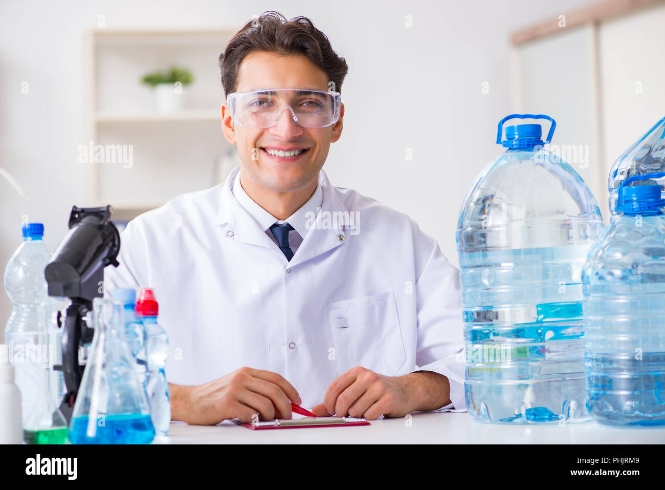 Lab assistant testing water quality Stock Photo Alamy