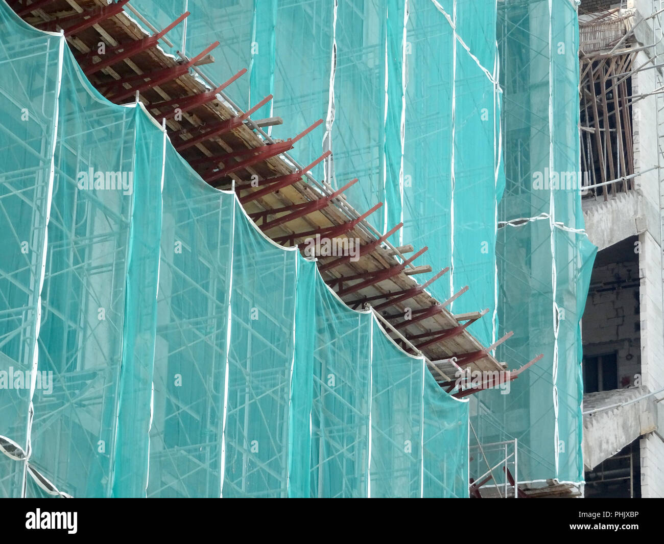 Catch platform or other construction projection from the face of a