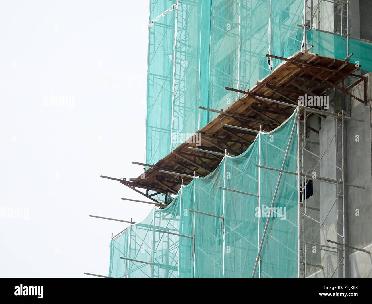 Catch platform or other construction projection from the face of a