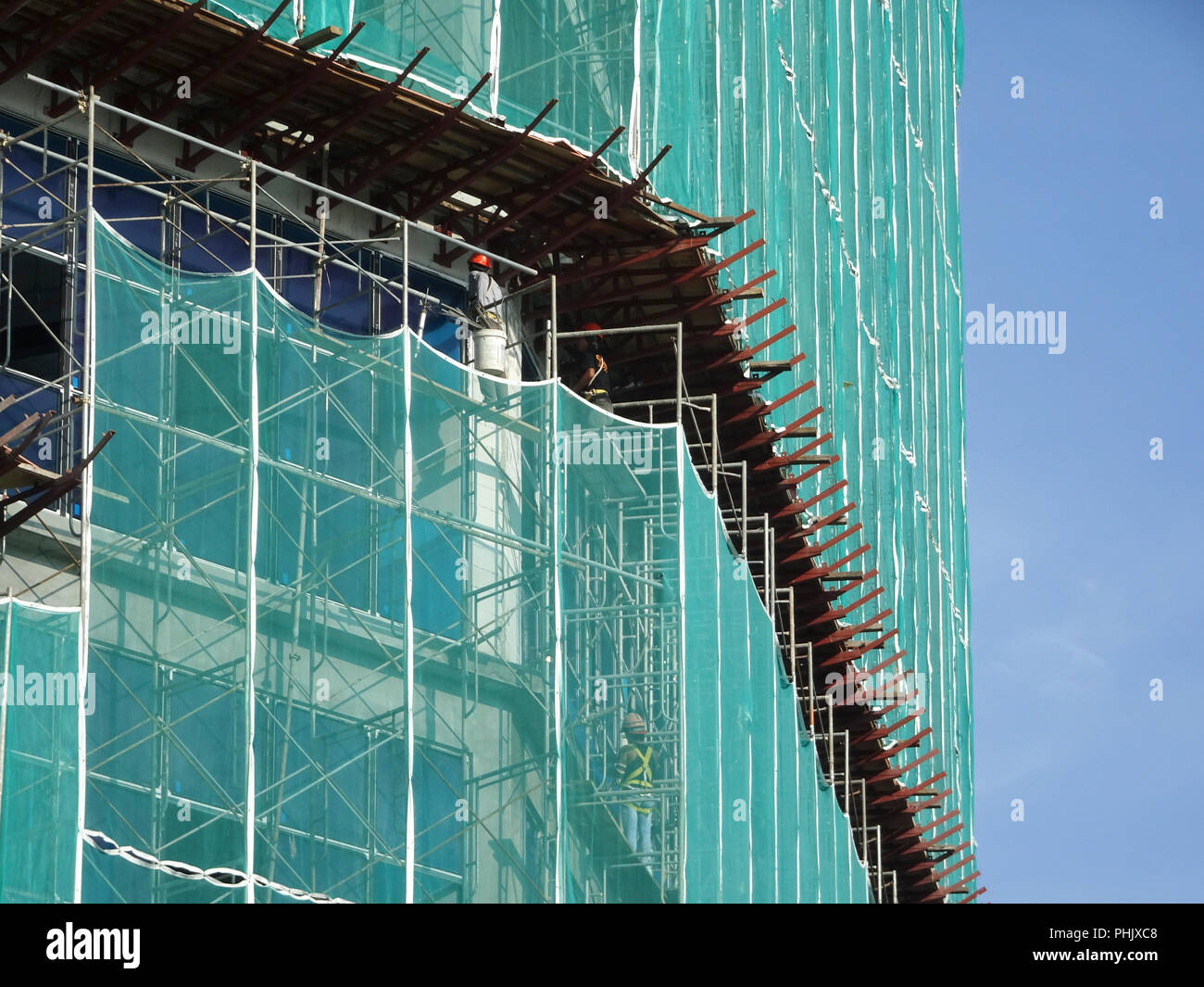 Catch platform or other construction projection from the face of a