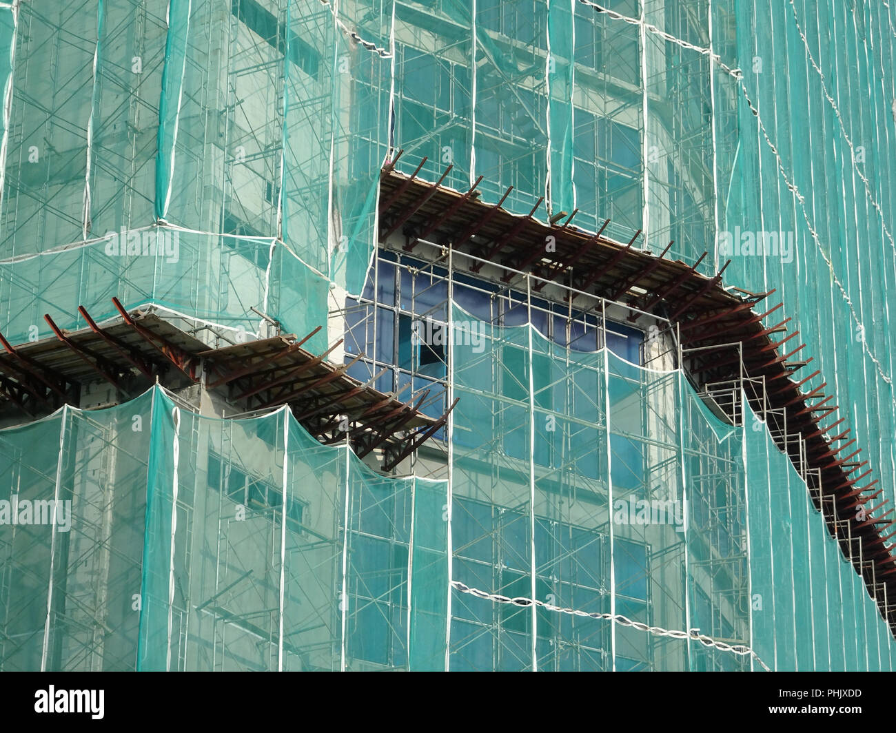 Catch platform or other construction projection from the face of a