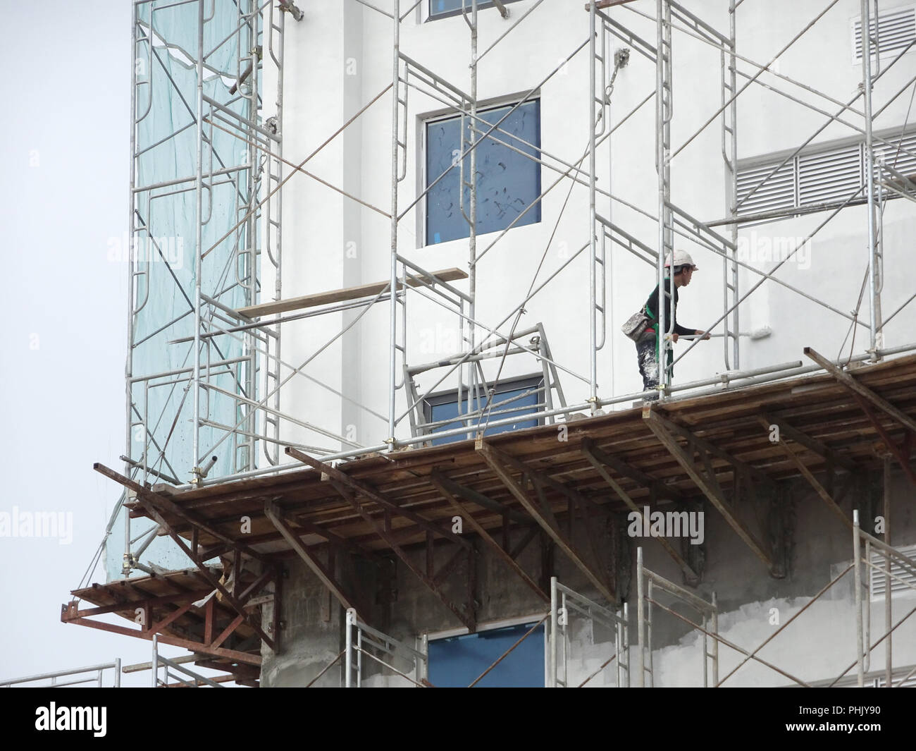 Catch platform or other construction projection from the face of a