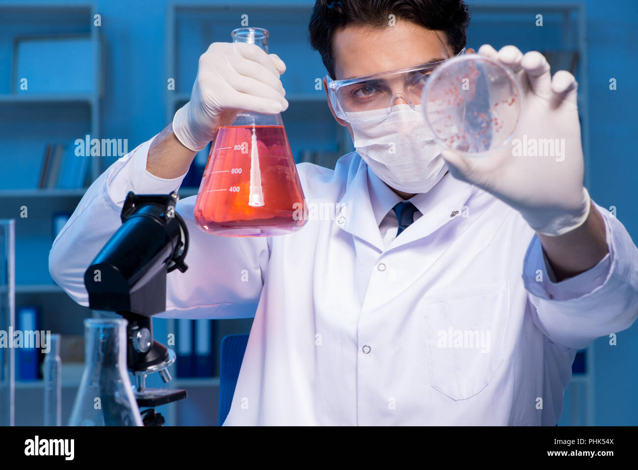 Chemistry assistant working in the chemical lab Stock Photo - Alamy