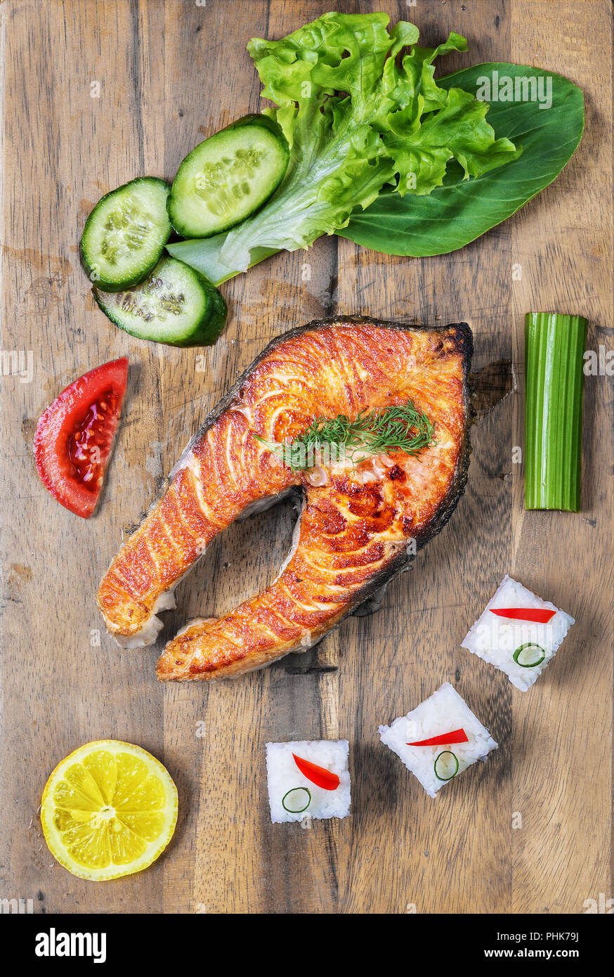Grilled salmon with vegetables Stock Photo - Alamy