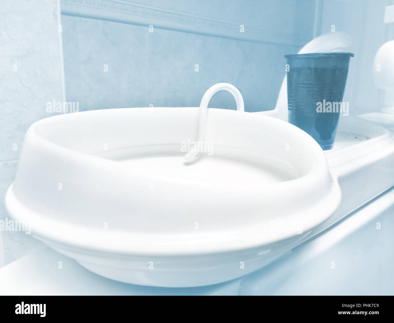 Mouth spit sink hires stock photography and images Alamy