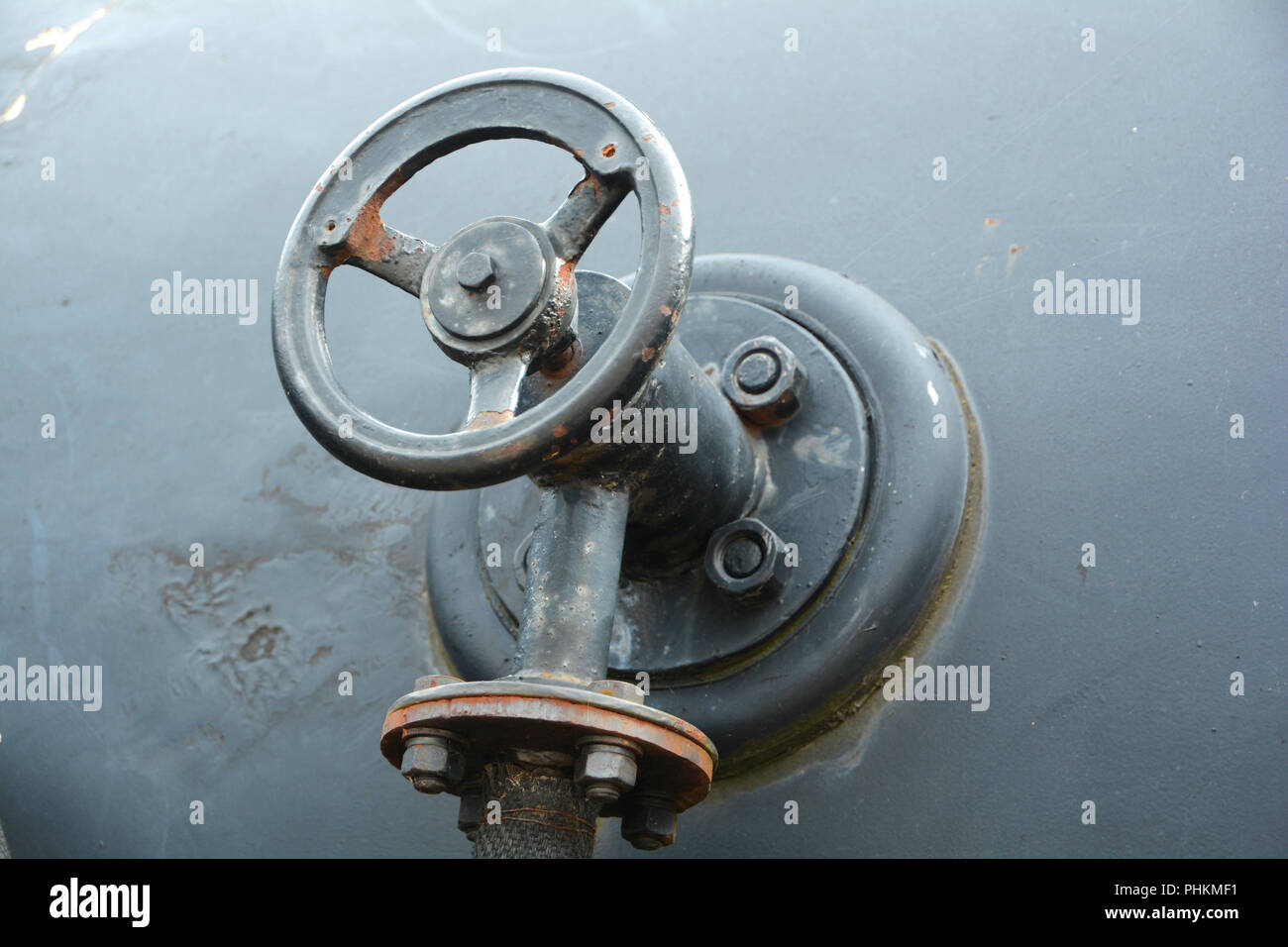 Valve on off hi-res stock photography and images - Alamy