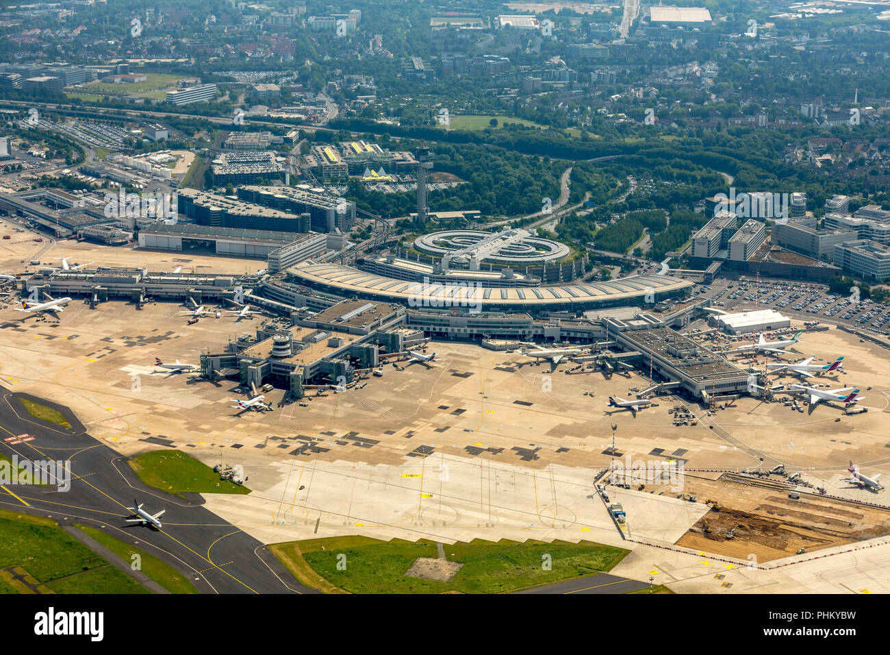 Aerial photo, Airport Düsseldorf with runway 05 right and 05 left, check-in halls Airport Düsseldorf, Lower Rhine, North Rhine-Westphalia, Germany, Dü Stock Photo