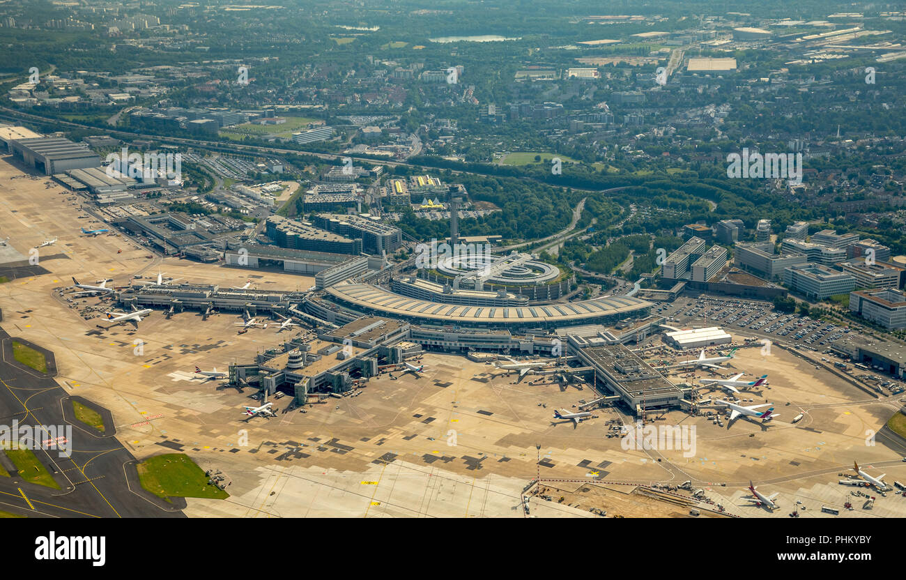 Aerial photo, Airport Düsseldorf with runway 05 right and 05 left, check-in halls Airport Düsseldorf, Lower Rhine, North Rhine-Westphalia, Germany, Dü Stock Photo