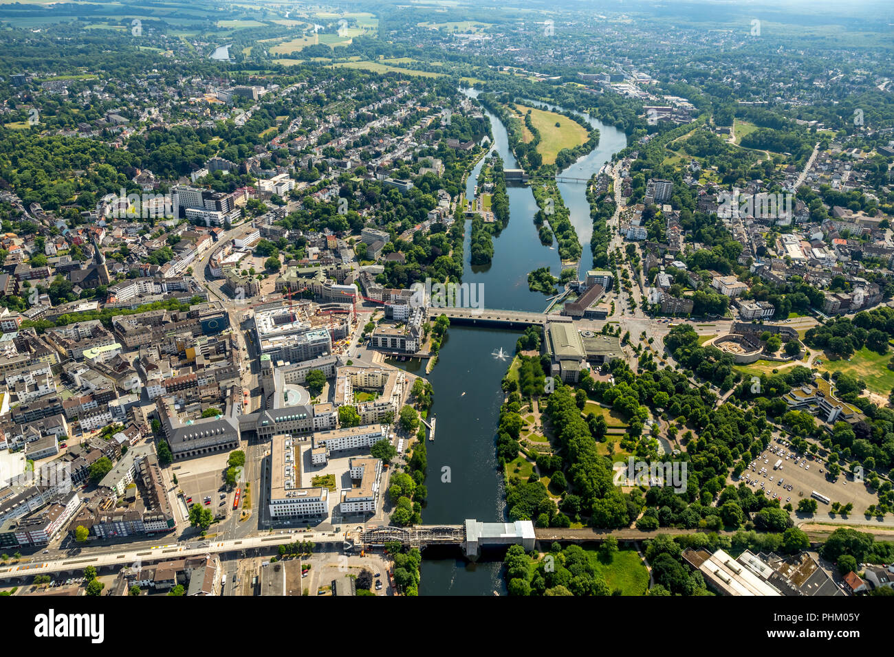 Aerial view, Mülheim Mitte with view of Ruhrbania, Ruhrpromenade, Ruhr and City Hall, StadtQuartiers Schlossstraße, SQS 'Mülheim an der Ruhr, Ruhrgebi Stock Photo