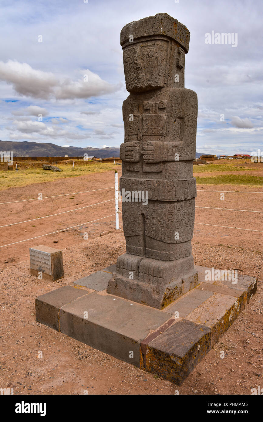 The Ponce monolith, an ancient stone carving at the Tiwanaku archaeological site near La Paz, Bolivia Stock Photo