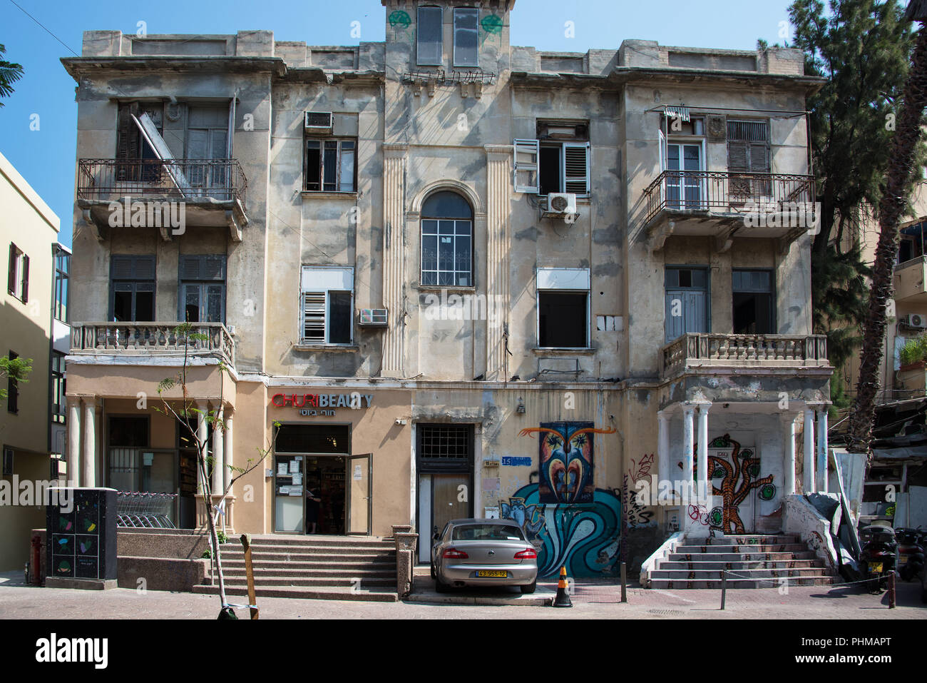 Old Building in Tel Aviv 2 Stock Photo - Alamy