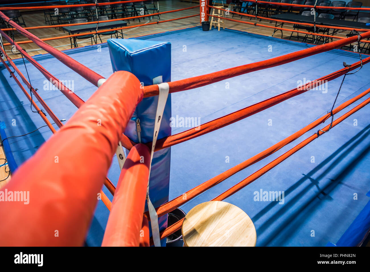 Boxing ring in arena hires stock photography and images Alamy