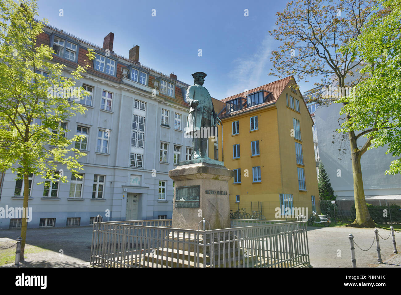 Denkmal Friedrich Wilhelm I, Kirchgasse, Boehmisches Viertel, Neukoelln, Berlin, Deutschland Stock Photo