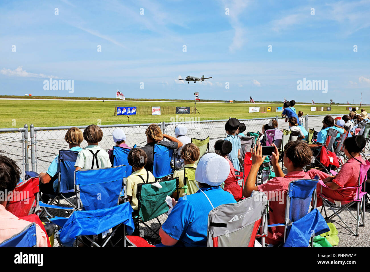Cleveland, Ohio, USA, 1st Sept, 2018. Amish spectators watch the 54th Annual Cleveland National Air Show at Burke Lakefront Airport in Cleveland, Ohio.  This annual event marks the unofficial end of summer being held annually over the US Labor Day holiday weekend.  Credit: Mark Kanning/Alamy Live News. Stock Photo