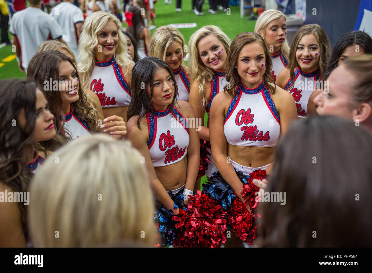 Ole miss cheerleaders hires stock photography and images Alamy