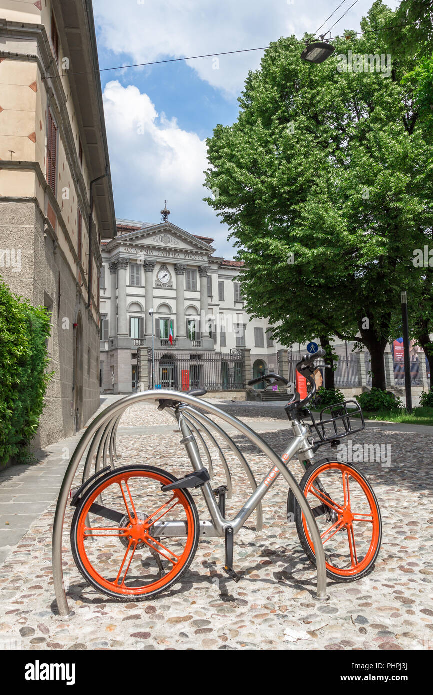 Mobike bicycle for bike sharing Stock Photo - Alamy