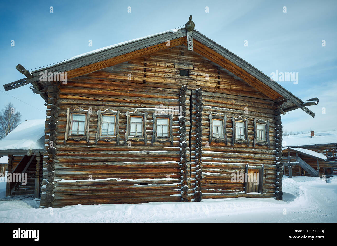 Russian Traditional wooden peasant house Stock Photo - Alamy