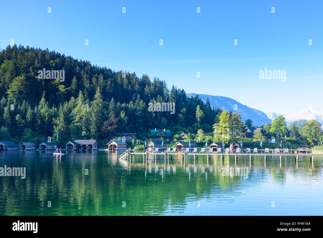 Altaussee: lake Altausseer See, bathing jetty, bather, Ausseerland-Salzkammergut, Steiermark, Styria, Austria Stock Photo