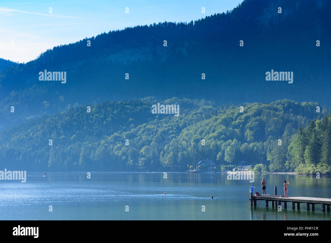 Altaussee: lake Altausseer See, bathing jetty, bather, Ausseerland-Salzkammergut, Steiermark, Styria, Austria Stock Photo