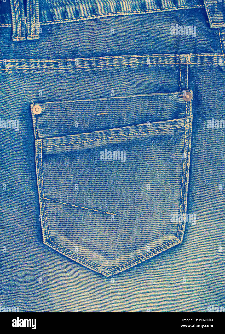 Blue jeans pocket Stock Photo - Alamy