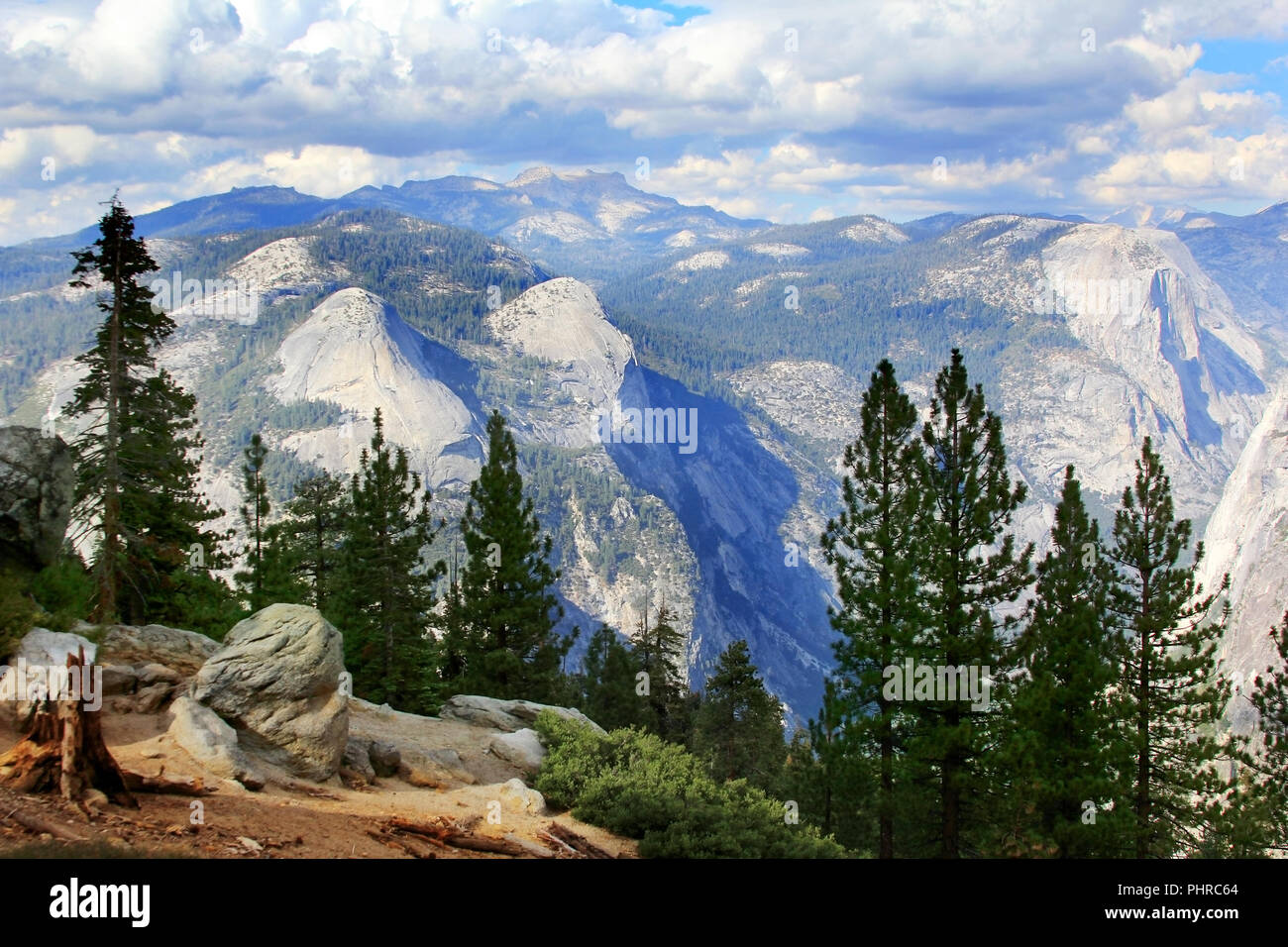 Overview yosemite national park hi-res stock photography and images - Alamy