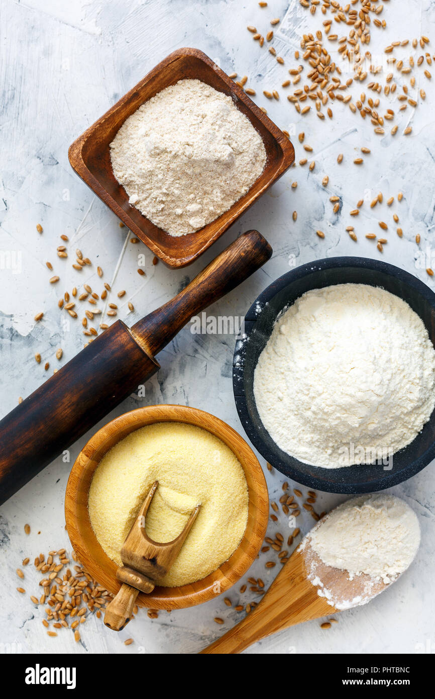 Different types of wheat flour and wheat grain Stock Photo Alamy