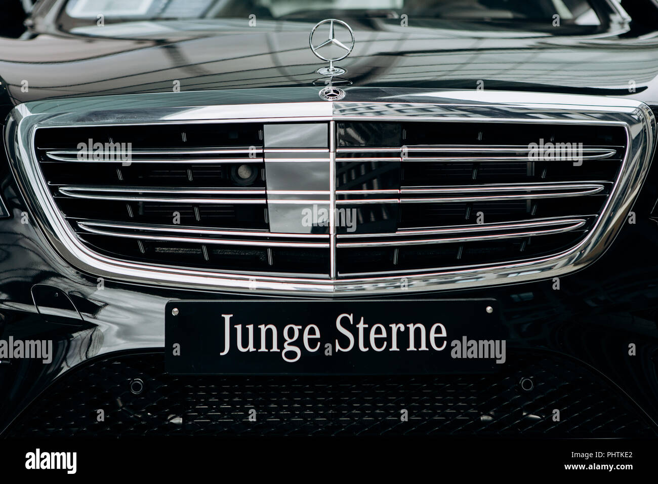 Page 3 Black Mercedes High Resolution Stock Photography And Images Alamy