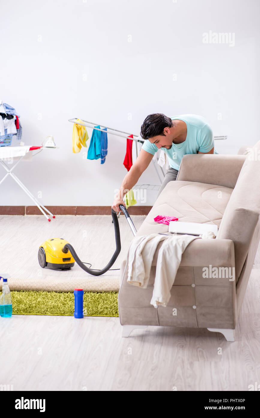 Vacuuming litter hires stock photography and images Alamy