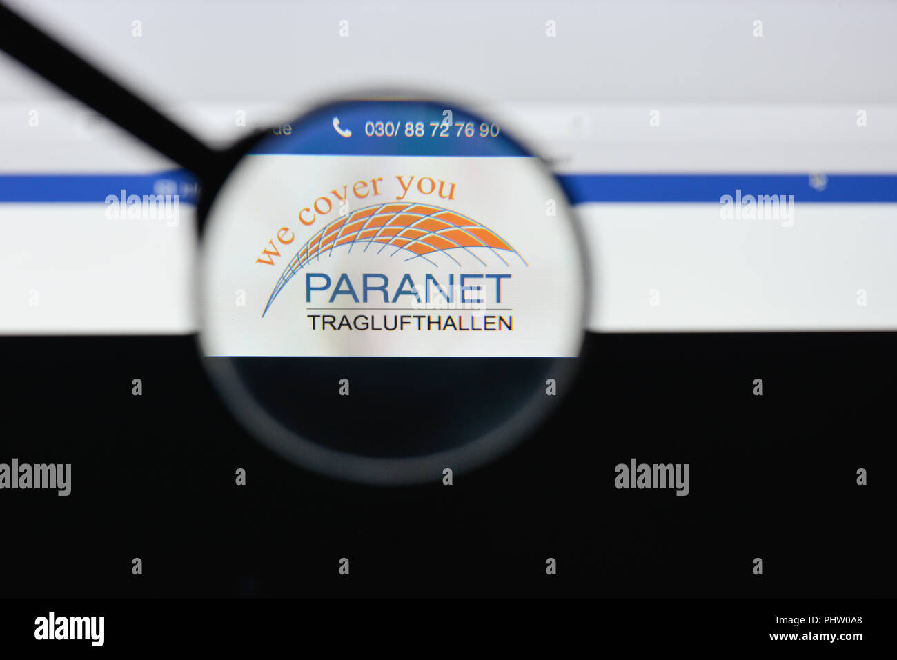 Milan, Italy - August 20, 2018: PARANET-Deutschland website homepage. PARANET-Deutschland logo visible. Stock Photo
