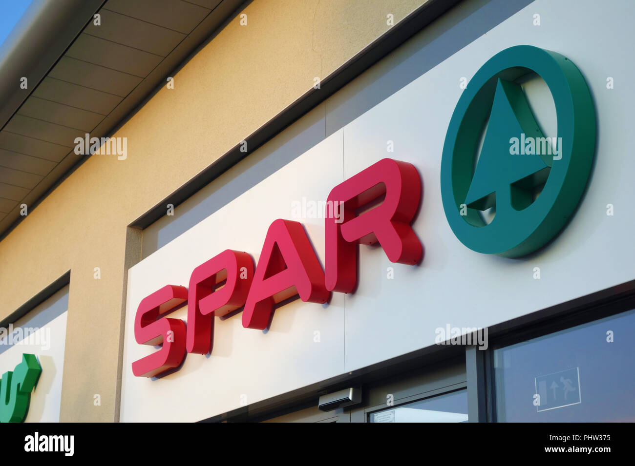 New Spar Shop front unit at Thurcroft Shopping precinct Stock Photo