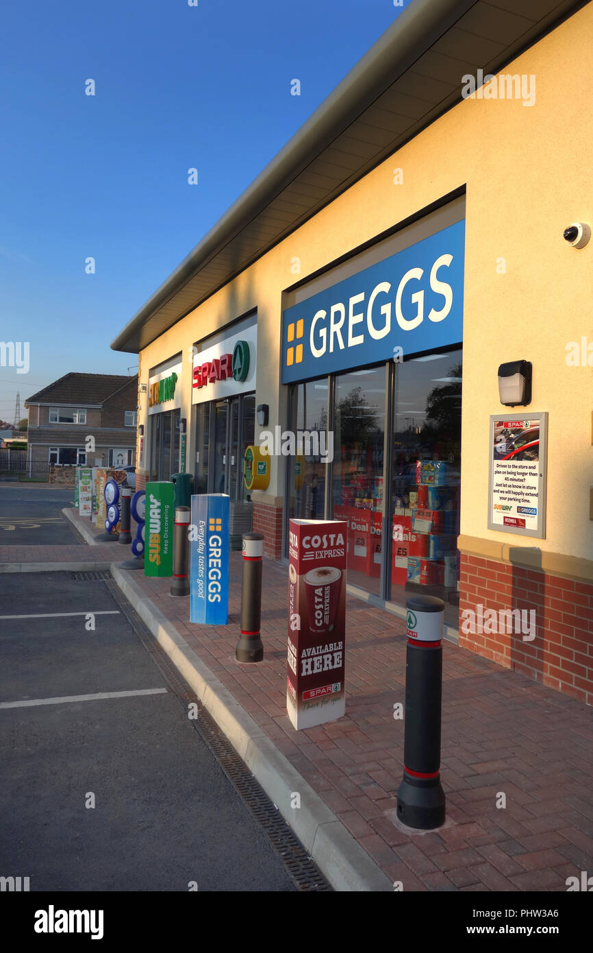 New Shop units at Thurcroft Shopping precinct Stock Photo Alamy