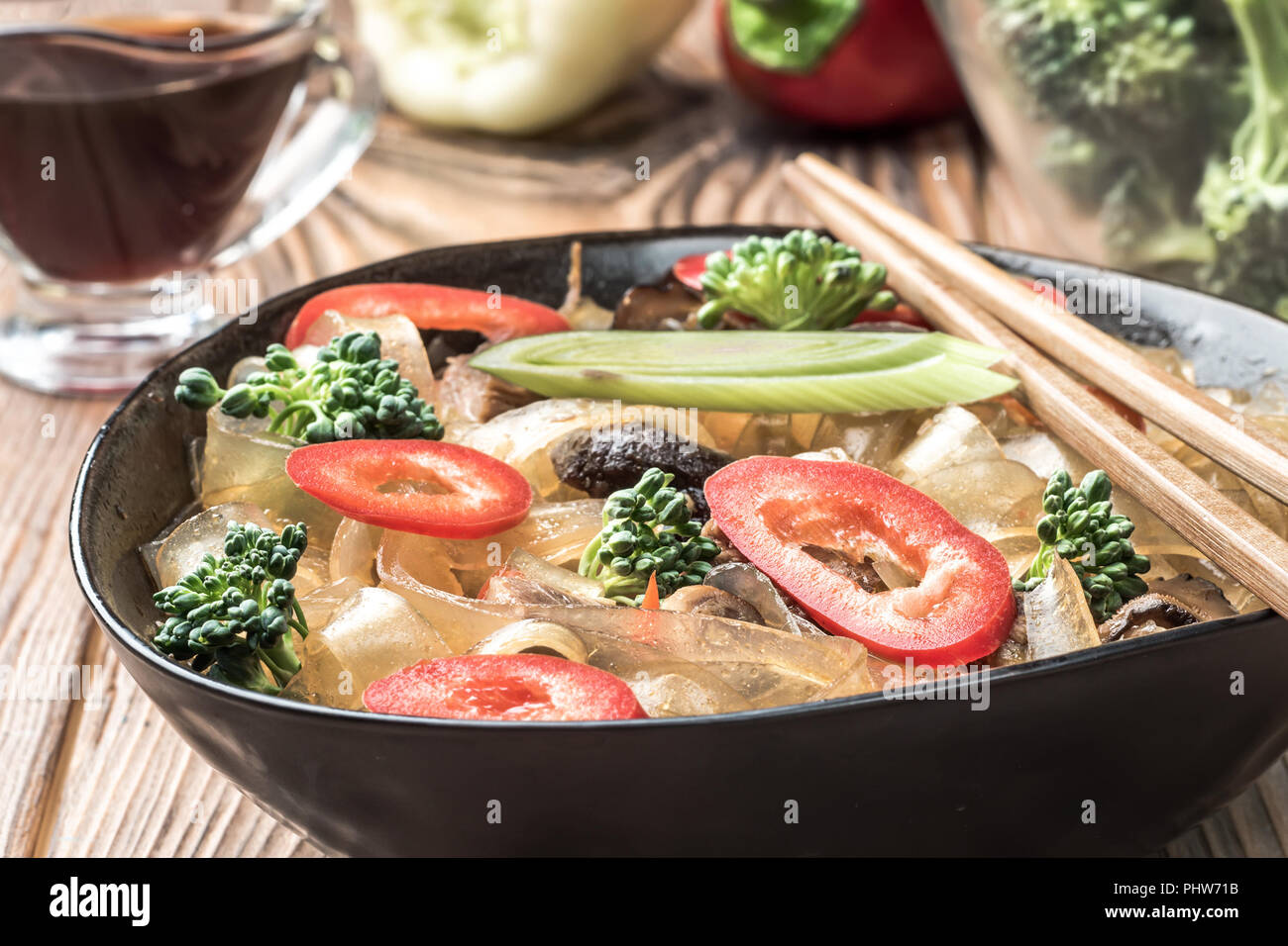 Glass noodle hires stock photography and images Alamy