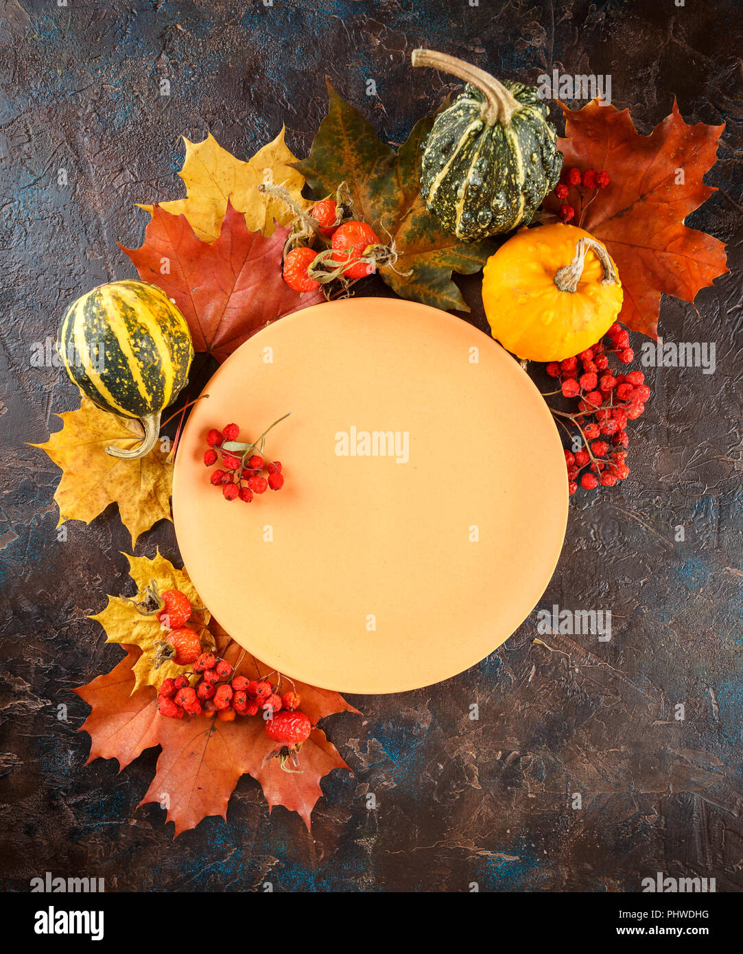 Autumn table setting Stock Photo - Alamy
