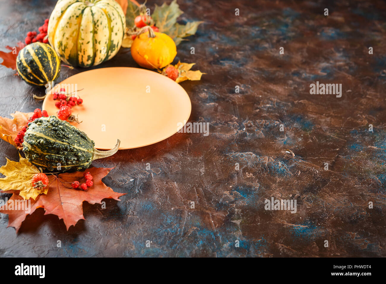 Autumn table setting Stock Photo - Alamy